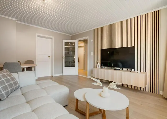 With 2 Bedrooms And Balcony Апартаменты