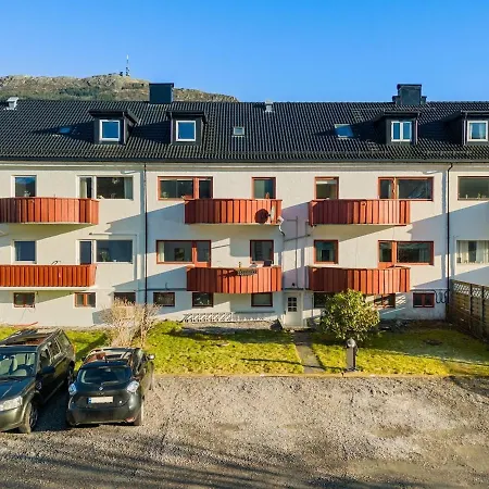 With 2 Bedrooms And Balcony * 卑爾根