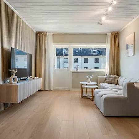 Apartament With 2 Bedrooms And Balcony Bergen